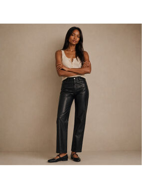 Aritzia Wilfred Black Faux Leather Straight Leg Pants High Rise Sz 4